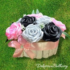 Saténový flowerbox Srdce Daniela - 11 růží
