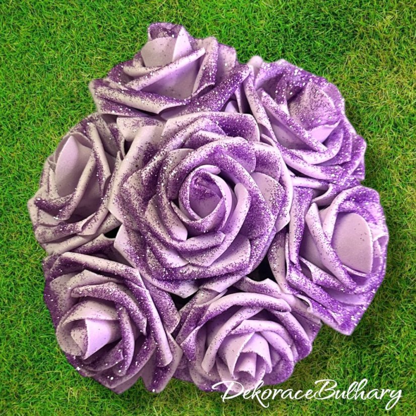 Pěnový flowerbox Amélie - 7 růží